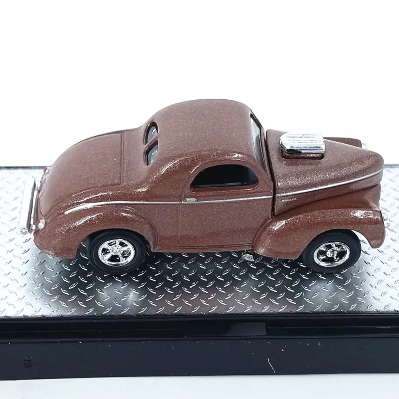 1:64 M2 시뮬레이션 합금 정적 자동차 모델, 수집용 완제품, 장식품, 포장된 새 제품, 남성 생일 선물