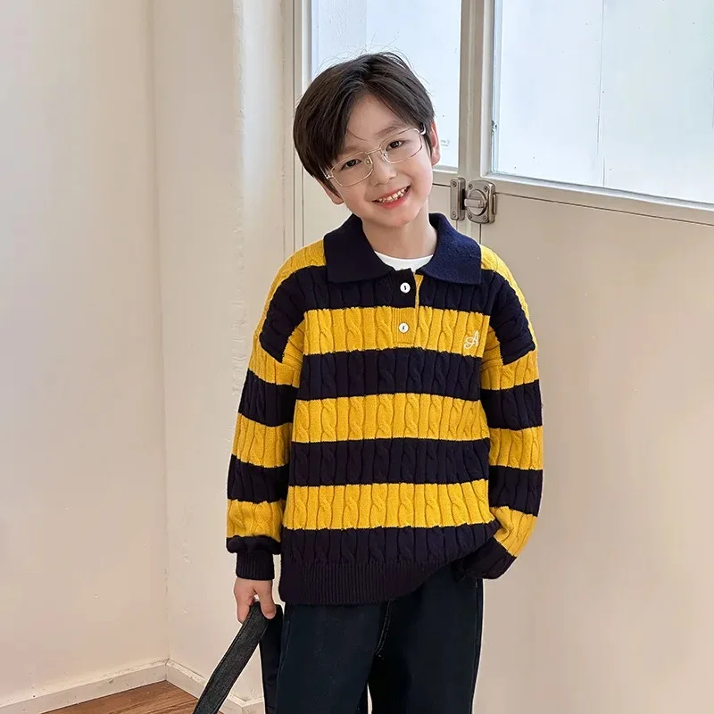 الأطفال 2025 الخريف والشتاء سميكة شريطية الحياكة زر صبي وفتاة التلبيب سترة دافئة وأزياء الاطفال الملابس