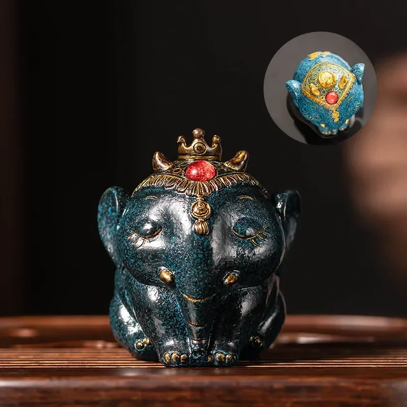 Resin Small Elephant Tea Pet Ornaments High Temperature Discoloration Tea Set Accessories Tea Table and Tray 6.5x6x7cm