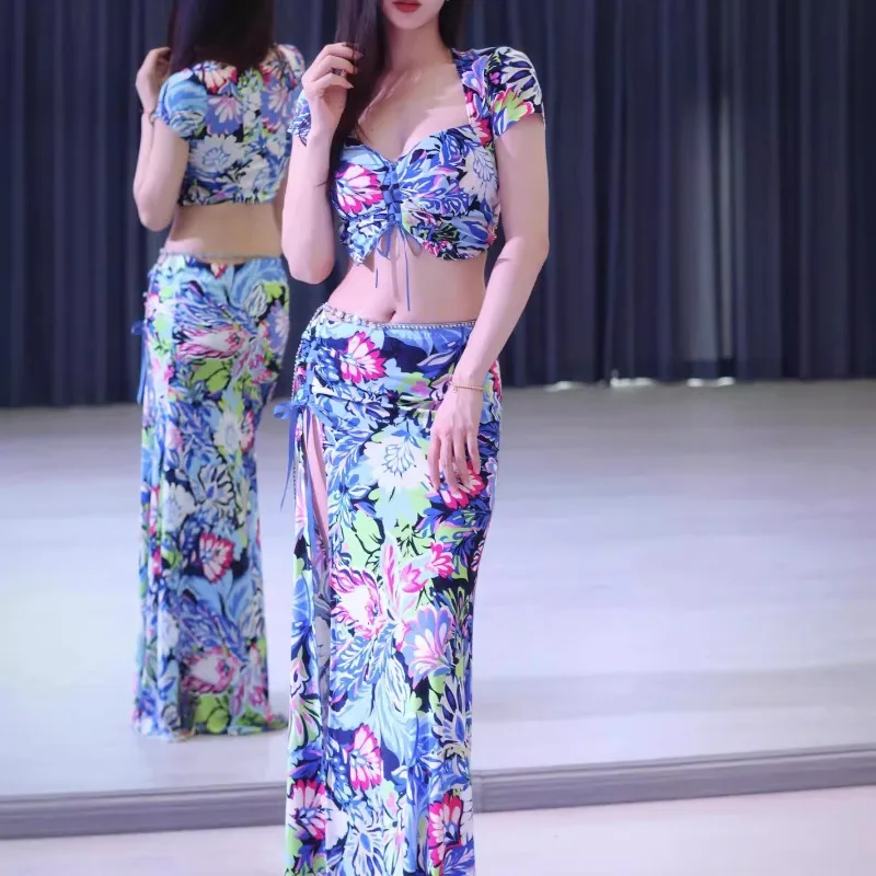 Maßgeschneiderte Bauchtanzkostüme, orientalisches Tanzkleid, blaues Übungskleid zum Binden, bedruckte Oberteile und Schlitzröcke