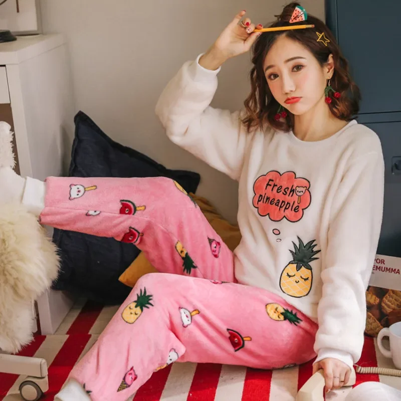 Thickened Warm Sleepwear for Winter Flannel Round Neck Student Nightwear Loungewear Set Ladies Pajamas Long Sleeves Cat Print