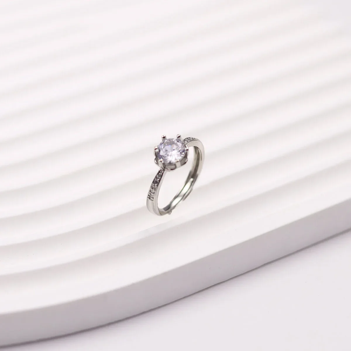 Luxury Silver Classic Ring for Women Six claw jewelry simple 70ct diamond ring imitation  women's