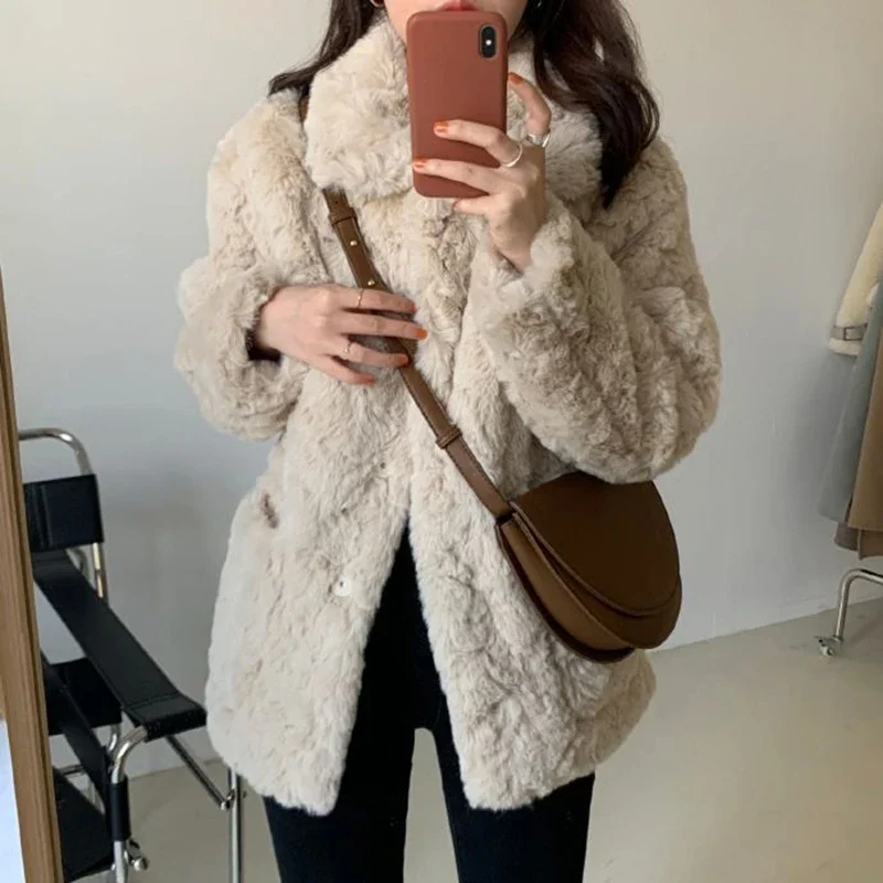 Autumn Winter Women\'s Lamb Wool Jacket Korean Style Streetwear Lapel Faux Fur Coat Woman Warm Thick Furry Fluffy Coat