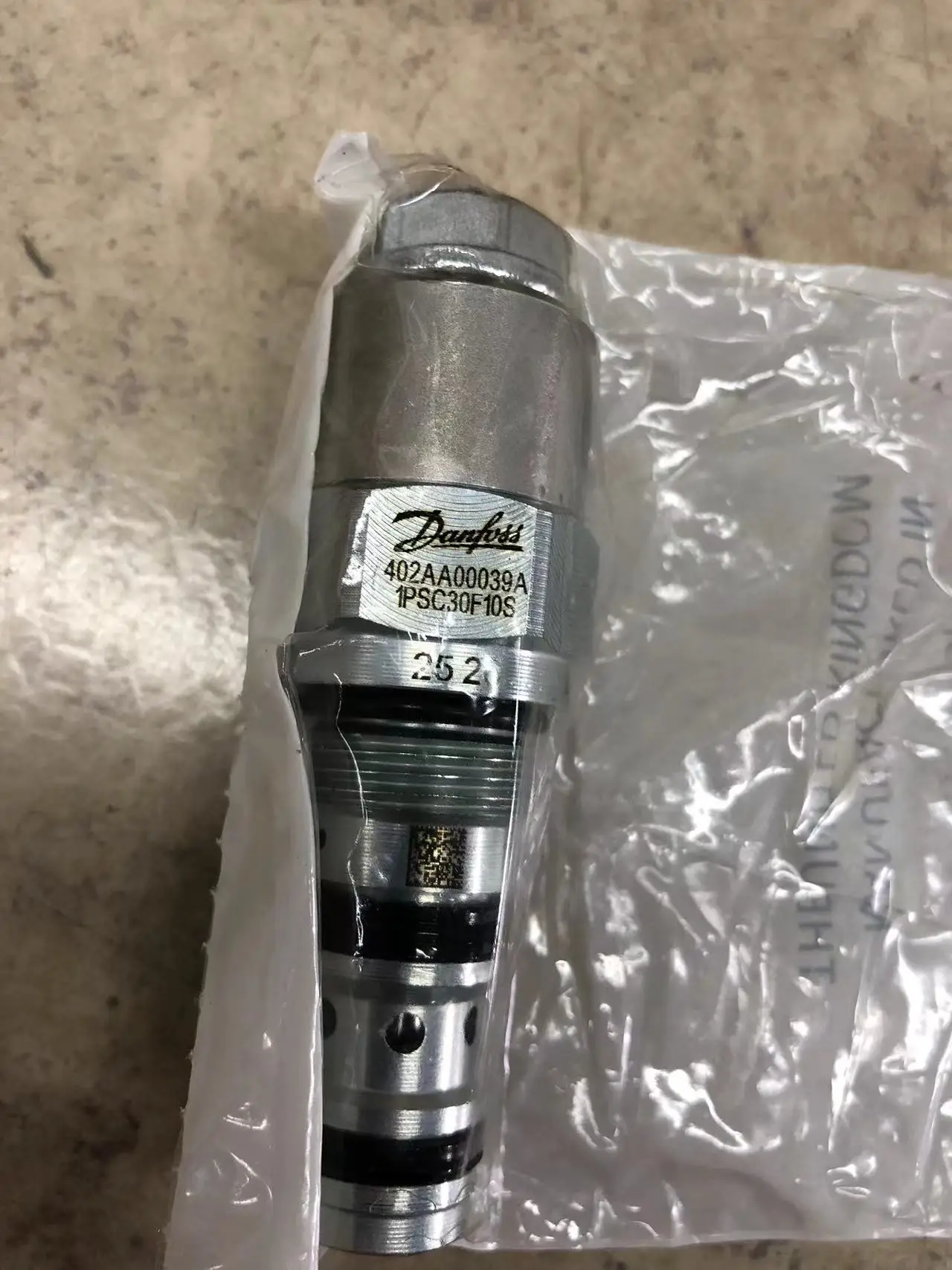 1PSC30F10S 402AA00039A 1PSC30F20S 407AA00024A 1PSC30 1PSC30F 1PSC original Pressure reduced/relieving valve in stock DAN FOSS
