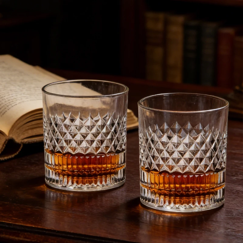 

335ml/360ml European Classic Embossed Whiskey Glass Exquisite Cold Drink Cup Brandy Cocktail Glasses Suitable for Restaurants