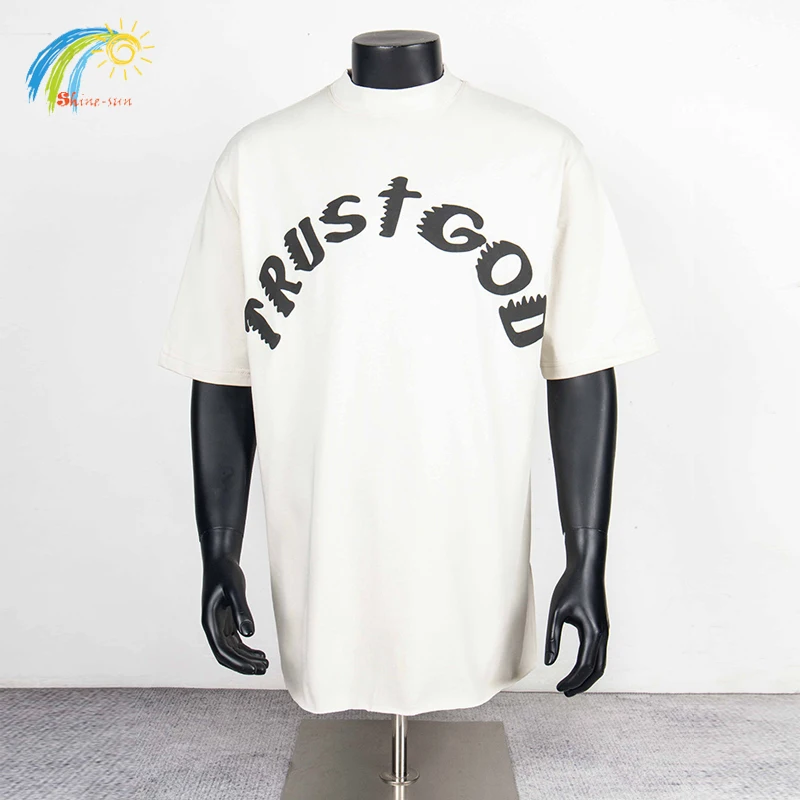 

Summer Classic Style Kanye West Foam Logo Trust God T Shirt Men Women Hip Hop Casual Light Apricot Sunday Service T-Shirt Tee