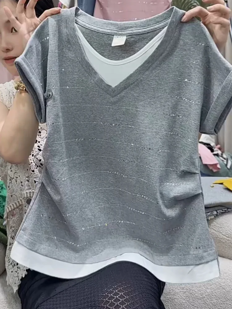 

Корейский дизайн, плотный трикотаж, топ с V-образным вырезом, имитация двухслойности, стройнящий эффект, женская летняя модная одежда больших размеров, повседневная одежда