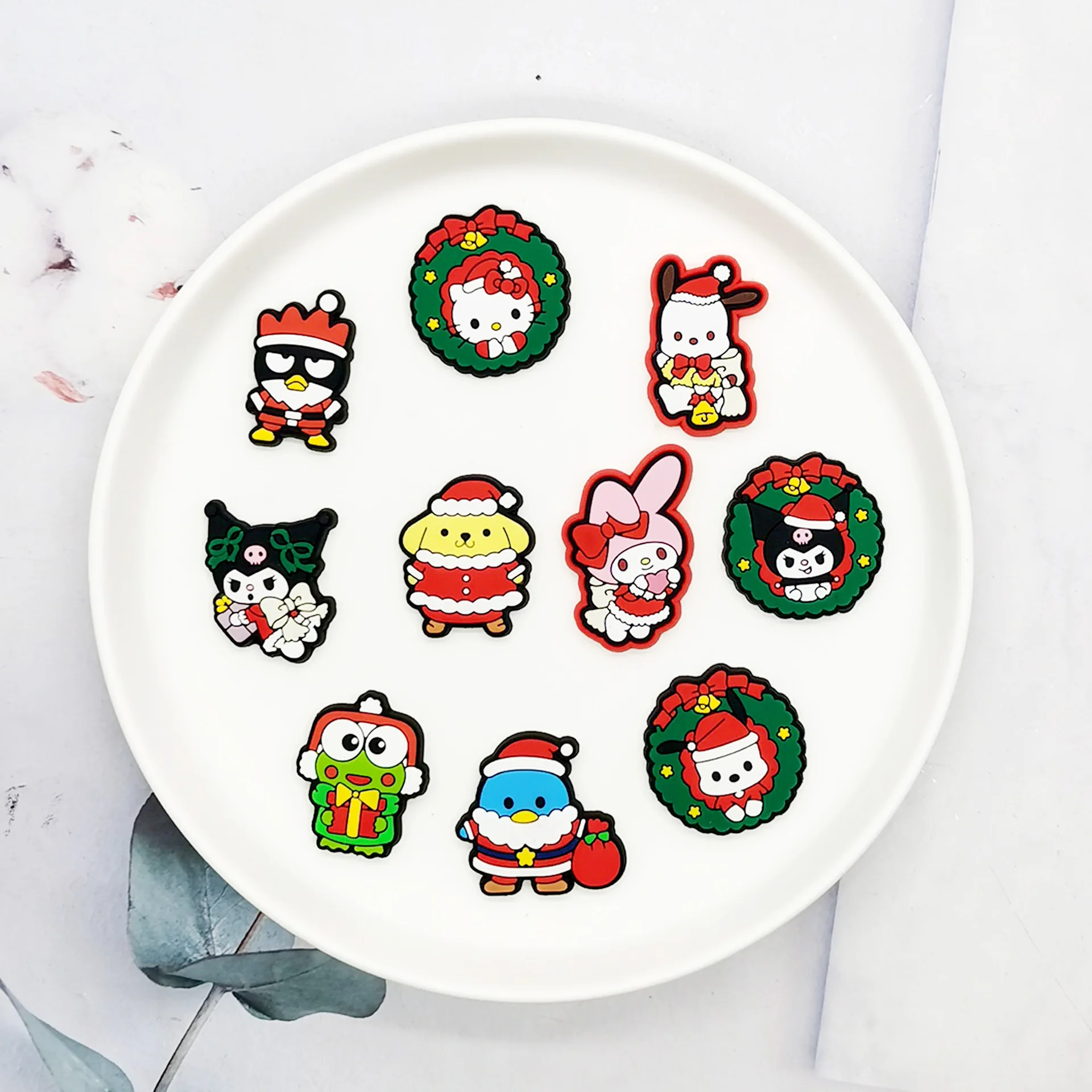 Mesuca Christmas Cartoon Shoes Charm Flower Shoe Buckle Personalized DIY Removable Soft Rubber Garden Shoes Accessories