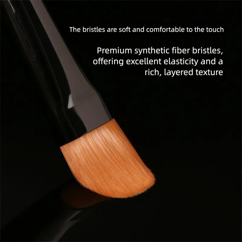 The Painter D61 Powder And Cream Brush Is A Seamless, Soft Bristle Flat Head, Clear And Snug Makeup Brush