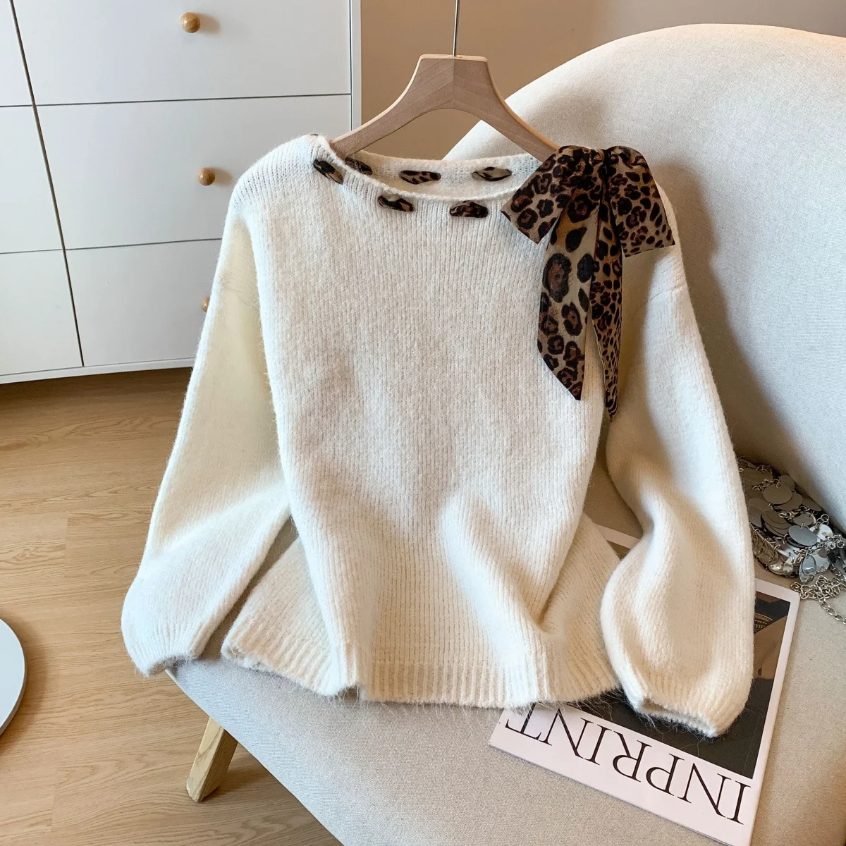 الرجعية الأمريكية الخريف الشتاء مثير ليوبارد طباعة وشاح حريري جولة Ne Long Sve فضفاض التخسيس القهوة اللون T irt للنساء