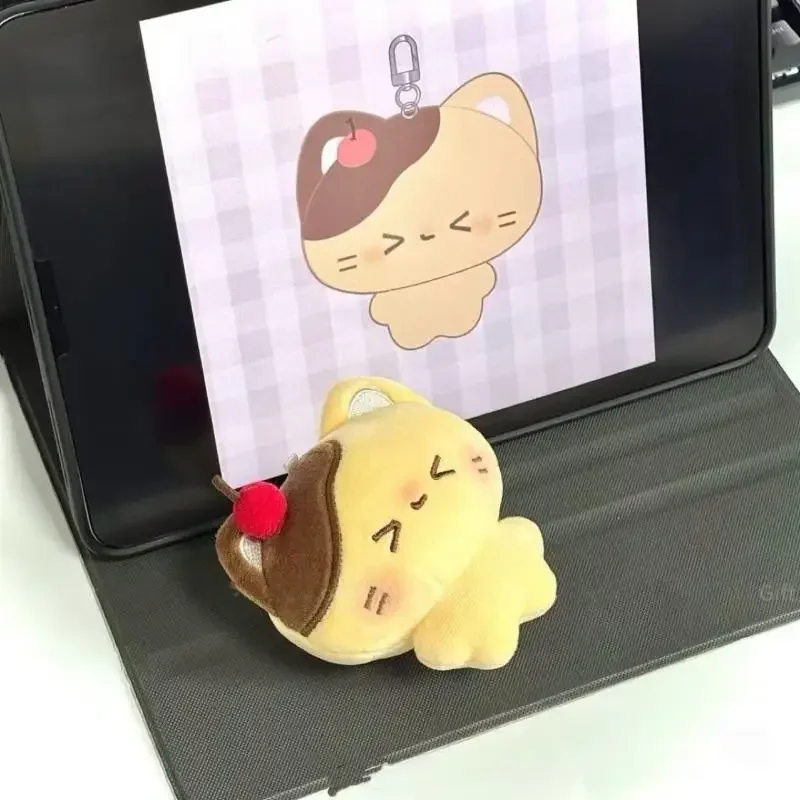 Porte-clés ours en peluche cerise pouding, poupée en peluche douce de dessin animé, pendentif de voiture, sac à dos, décor de sac, cadeau pour enfant