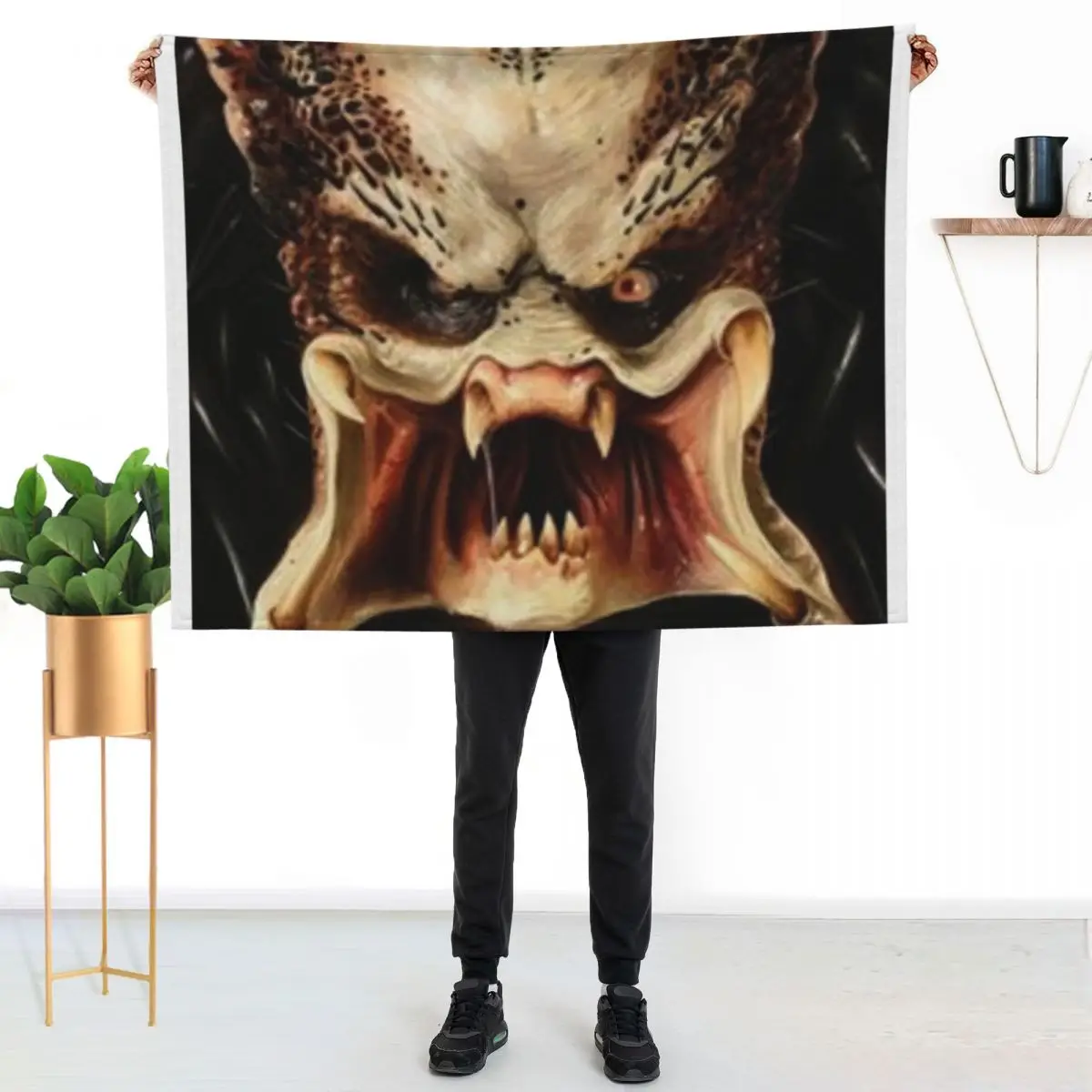 PREDATOR Throw Blanket Picnic manga Decorative Beds Luxury Brand valentine gift ideas Thins Blankets