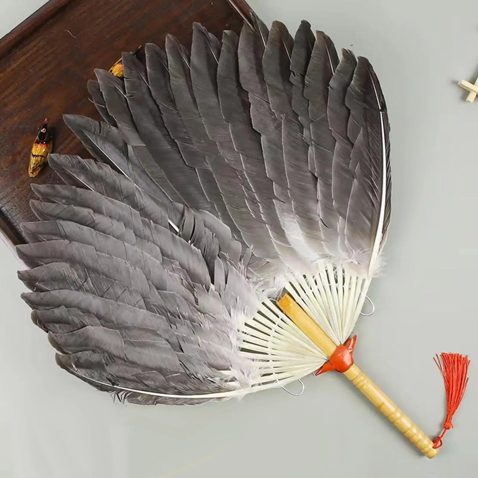 Chinese Zhuge Liang Feather Fan Collectible Versatile Adult Traditional Handheld Fan for Party Holiday Dance Wedding Festival