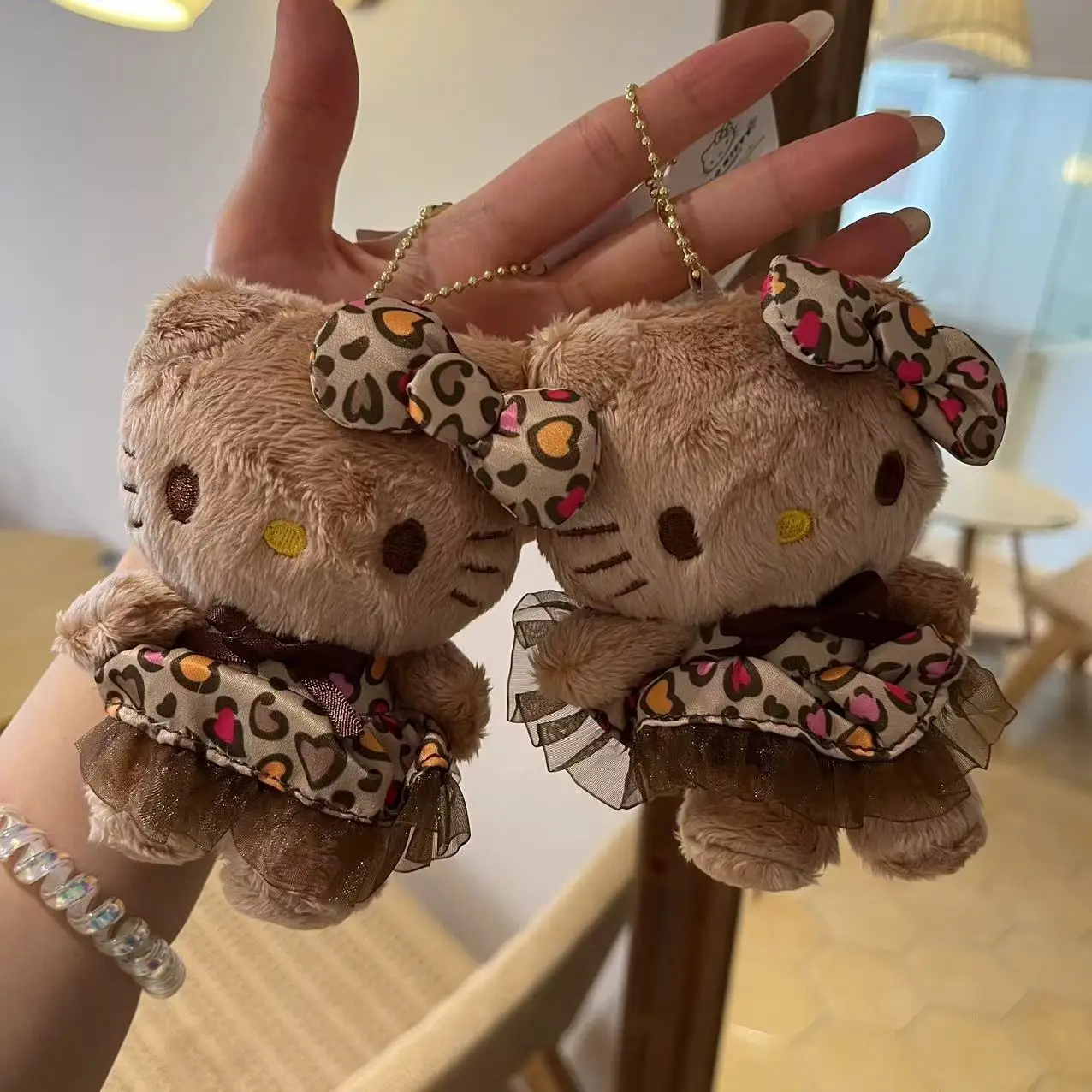 

Hello Kitty Plush Doll Keychain Cartoon Black Skin Leopard Skirt Kitty Cat Pendant Keychains Bag Accessories Gifts