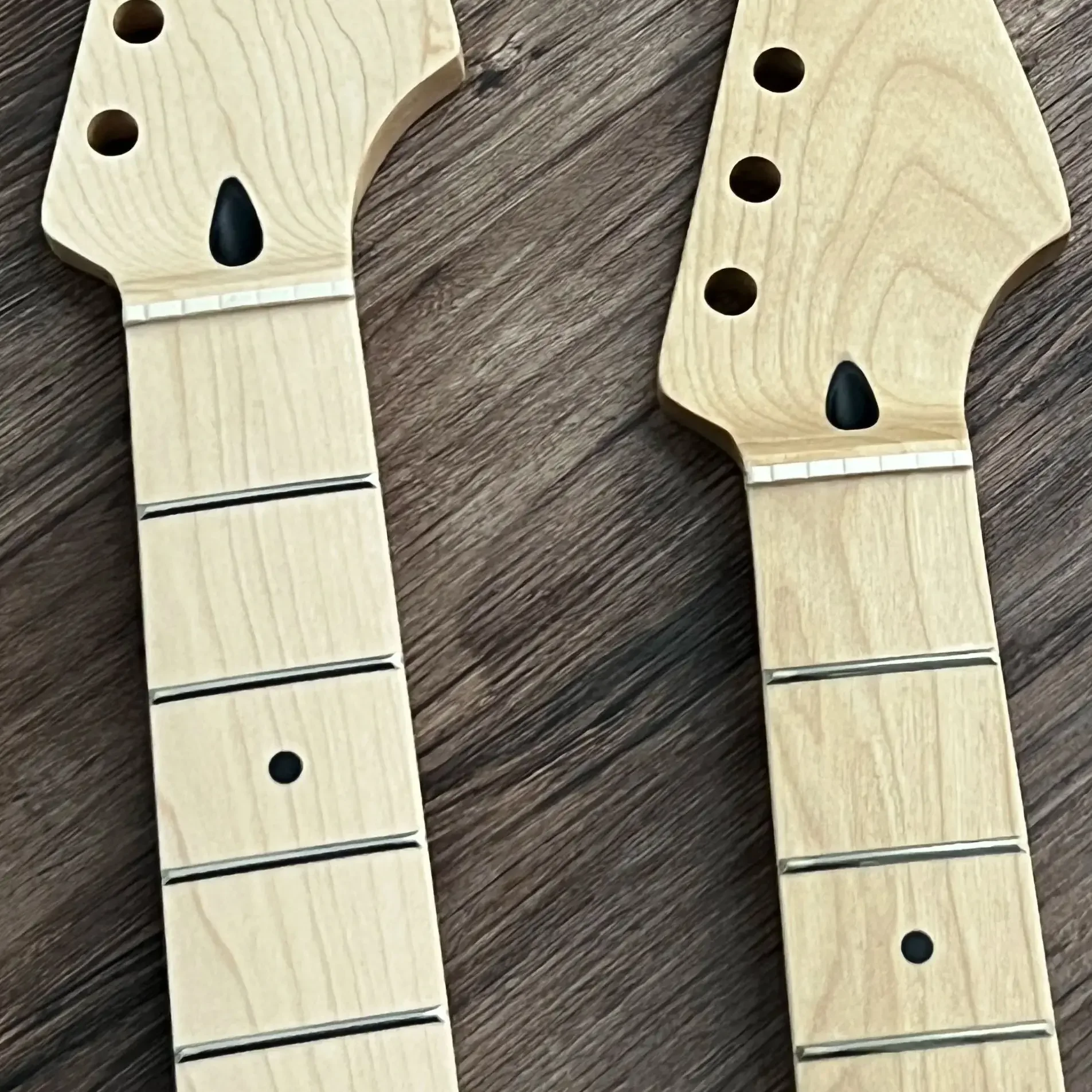 ST Style Maple Guitar Neck - 22 Frets, Maple Fingerboard, Natural Finish, Headstock Truss Rod Adjustment