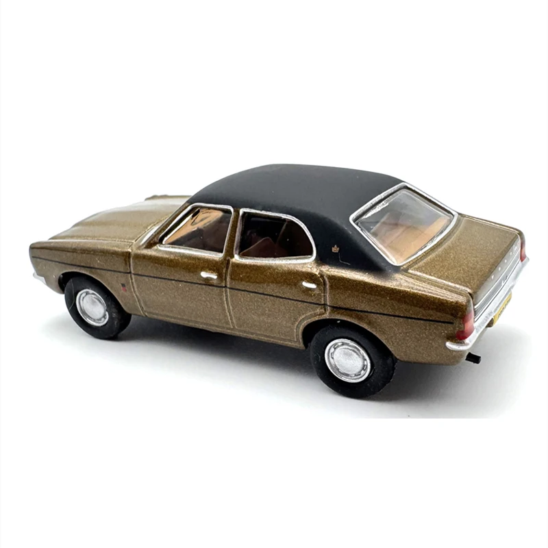 OXFORD 1:76 Scale Diecast Alloy Ford Cortina Mk3 Toys Vintage Cars Model Nostalgia Classics Adult Souvenir Gifts Static Display