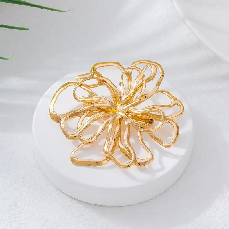 🎊Vintage Gold Tone Oversized Brooch Bird High Heel Flower Statement Lapel Pin For Women Suit Coat Jewelry