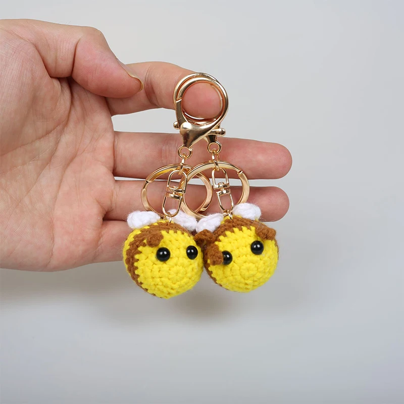 New Creative Wool Crocheted Bee Keychain Little Bees Car Key Ring Pendant Handmade Backpack Ornaments Couple Cute Keychain