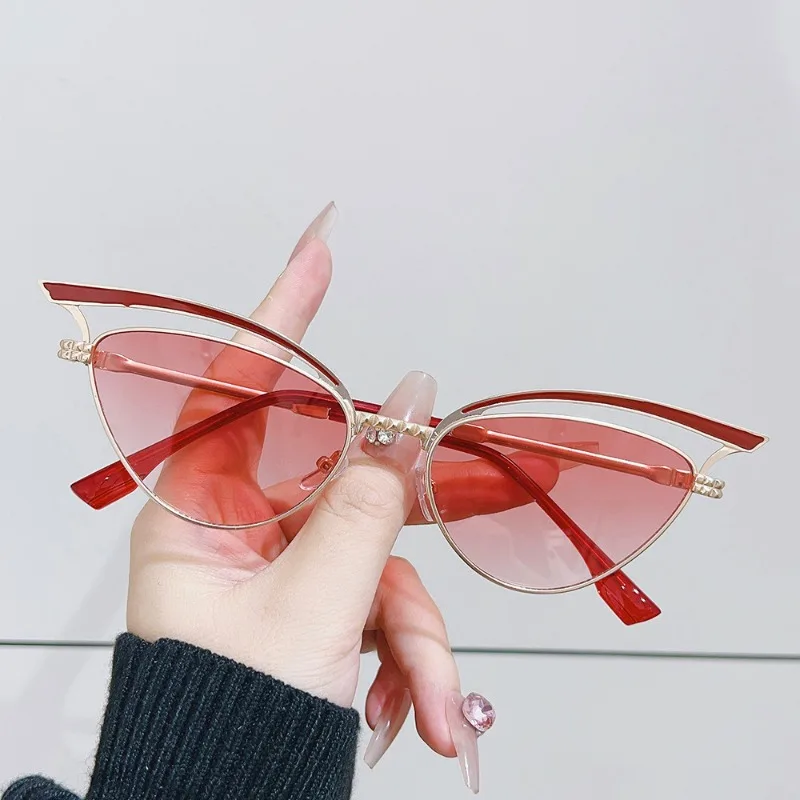 

Fashion Retro Sunglasses Hollowed Sexy Cat Eye Sunglasses Women Trends Luxury Brand Design Sun Glasses Y2k Shades Eyewear UV400