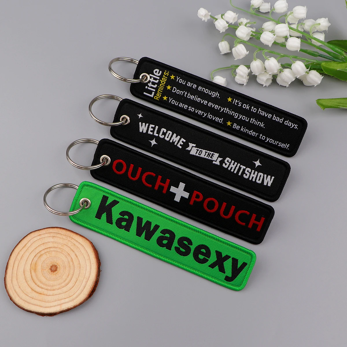 Quote Serises Embroidered Key Cool Quotation Men KeyTas Keychain for Car Motorcycles Keyring Holder Jewelry Accessories Gift 1pc