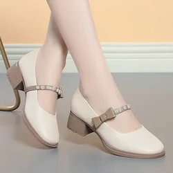 4cm traspirante Shallow Pearl Bow Sweet Mary Janes décolleté da donna primavera 2024 Med scarpe con tacco quadrato in pelle per ufficio mamma ragazze