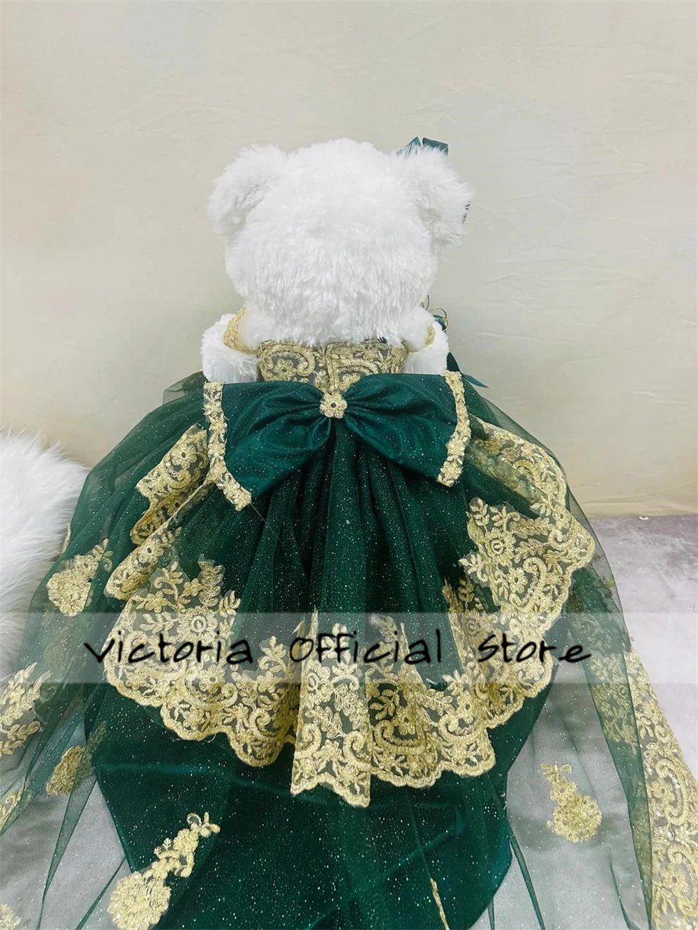 Notável verde esmeralda personalizado quinceanera urso de pelúcia vestidos de renda dourada apliques babados arco doce dezesseis ursos presentes