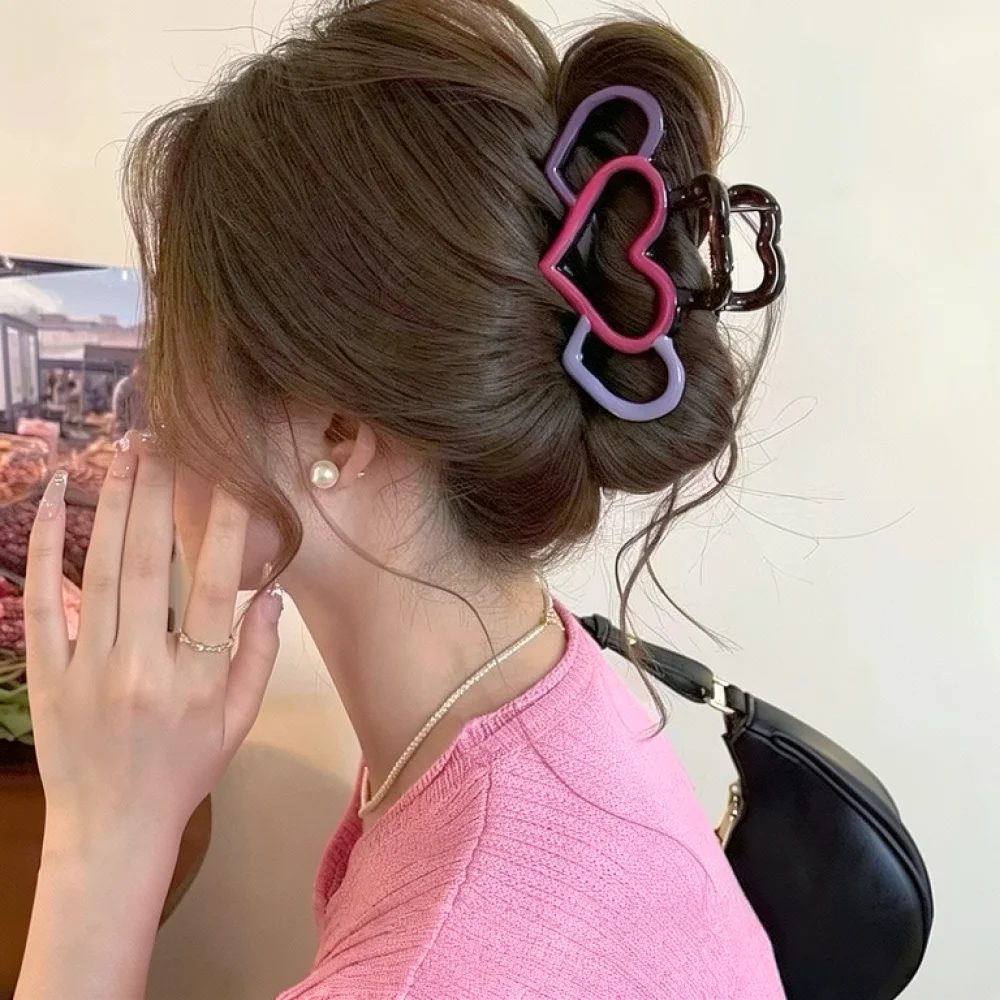 Durable Acrylic Heart Claw Clip Summer Color Block Shark Clip Fashion Women Hair Accessory Elegant Ponytail Holder