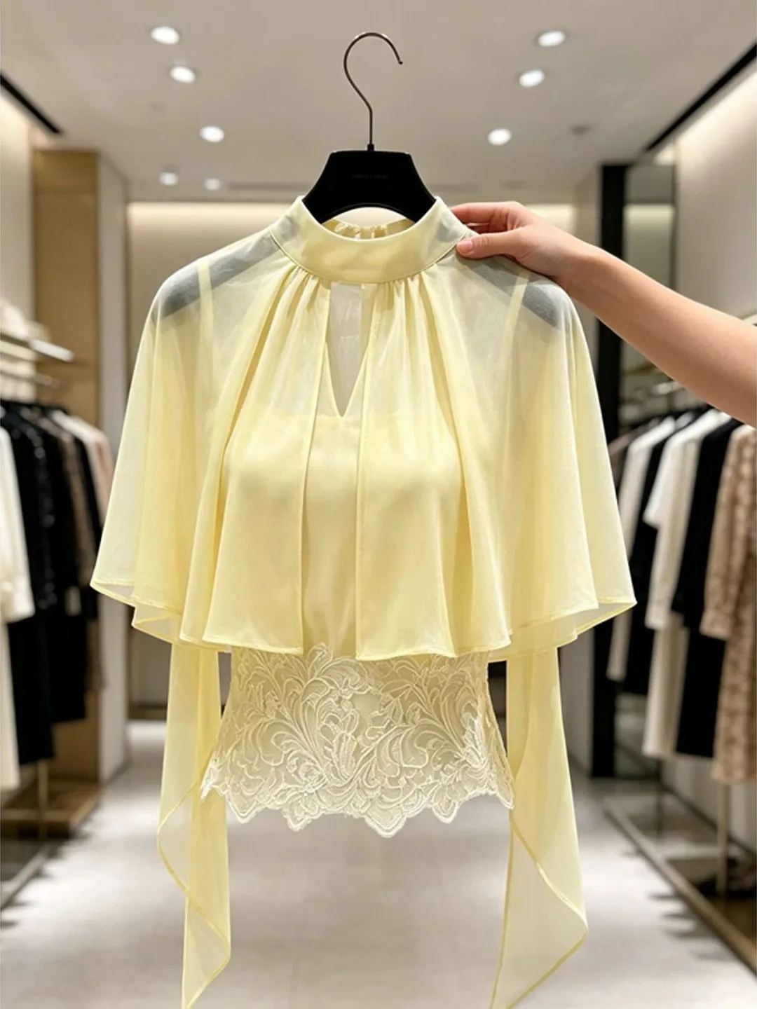 

Summer Design Sense Yellow Lace Splicing Slim Fit Women's Shirt Beautiful Commute Style Korean Version Short Sleeve Chiffon B...