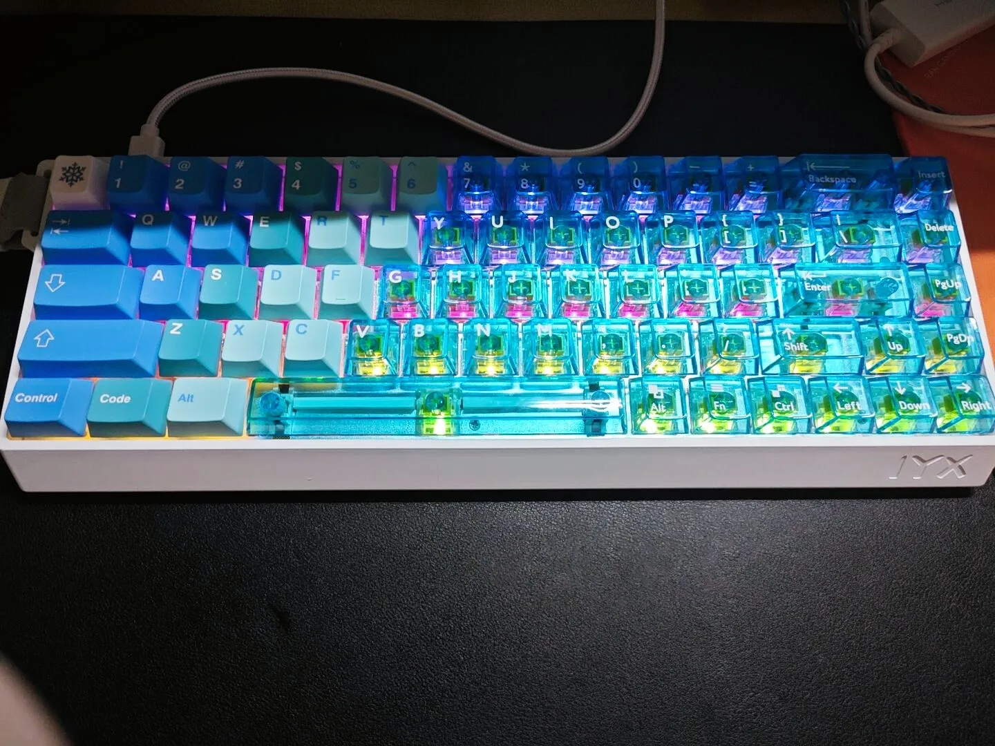 New Classic Double Color Crystal Keycaps PBT Dye Subbed Key Caps Cherry Profile Keycap With 2.25U 2.75U 3U 7U Spacebar ISO Enter
