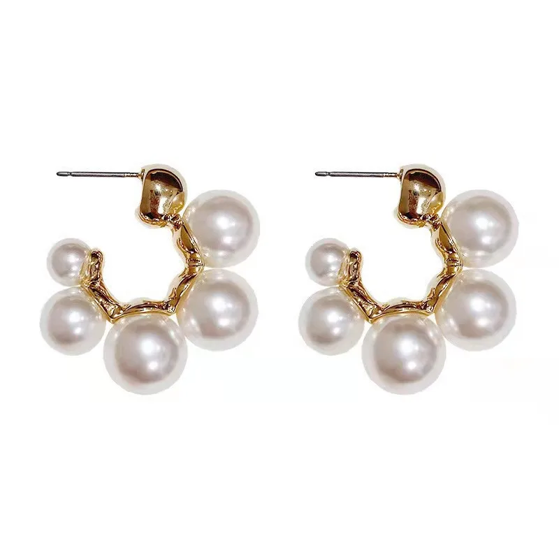 Korean Retro C-shaped Large Imitation Pearl Irregular Stud Earrings Female Fashion Geometry Ear Wedding Jewelry Romantic Gift