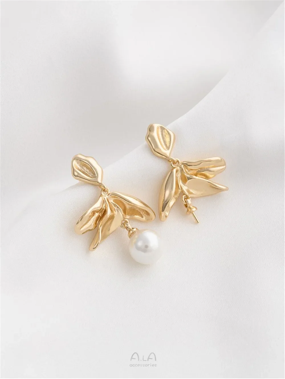 14K Gold-Color Design Sense Twigs and Leaves with Beaded Holder Stud Earrings 925 Silver Needle DIY Pearl Earring Accessories