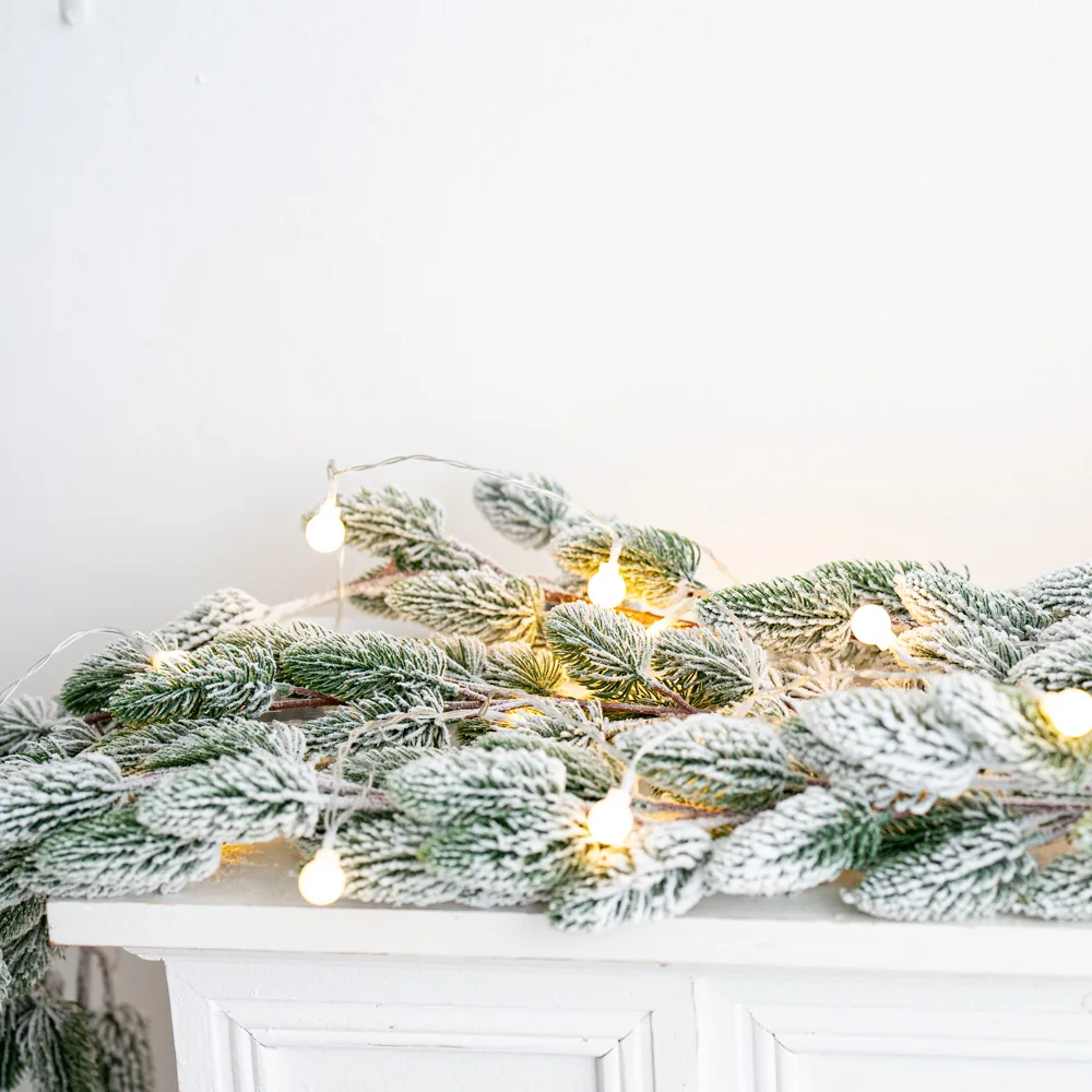 إكليل أرز صناعي متجمع لعيد الميلاد، وزخارف من الروطان لعيد الميلاد، والدرج، والمدفأة، وديكورات الحائط والأبواب #6