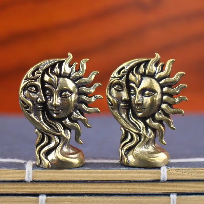 ★▲Brass Sun and Moon Desktop Decor Handcrafted Metal Art Ornament Craft for Living Room Study Office Housewarming Gift