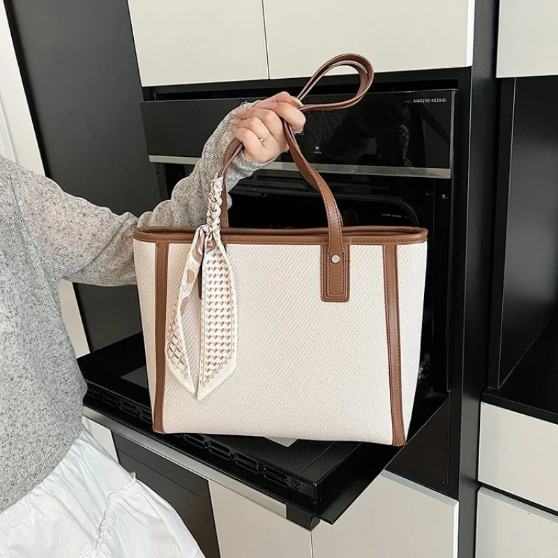 

High-End Minimalist Unique Clutch Bag Stylish Solid Color With Vintage Letter Logo For Women Casual Fashion