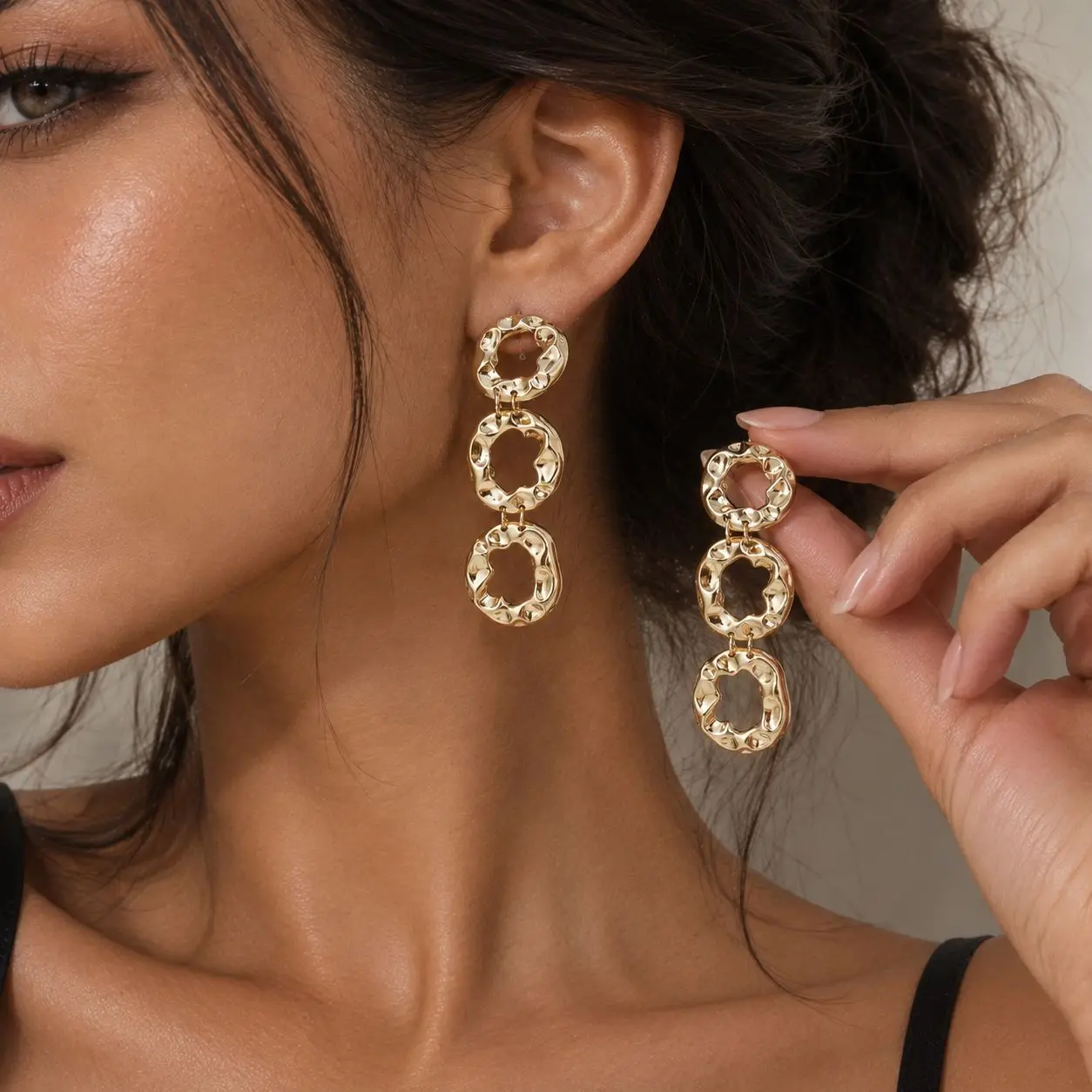 Gold Textured Hammered Hollow Circle & Glitter Dangle Earrings, Trendy Statement Drop Ear Jewelry for Women Party Daily Wear