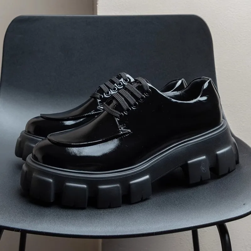 

Британские блестящие кожаные туфли на платформе на толстой подошве, мужские повседневные кожаные туфли дерби с круглым носком на шнуровке, мужские офисные туфли из натуральной кожи