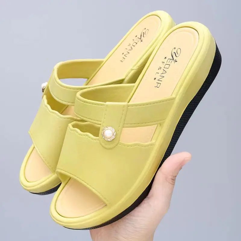 

New Women's Summer One Word Wedges Slippers Soft Sole Non-Slip Home Slippers Outdoor Slippers Mom's Slippers Sandals