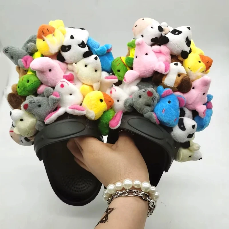 New Arrival Women Winter Cotton Furry Slippers Lovely Cute Teddy Bear Slides Cartoon Doll Decoration Slides Home Indoor Shoes