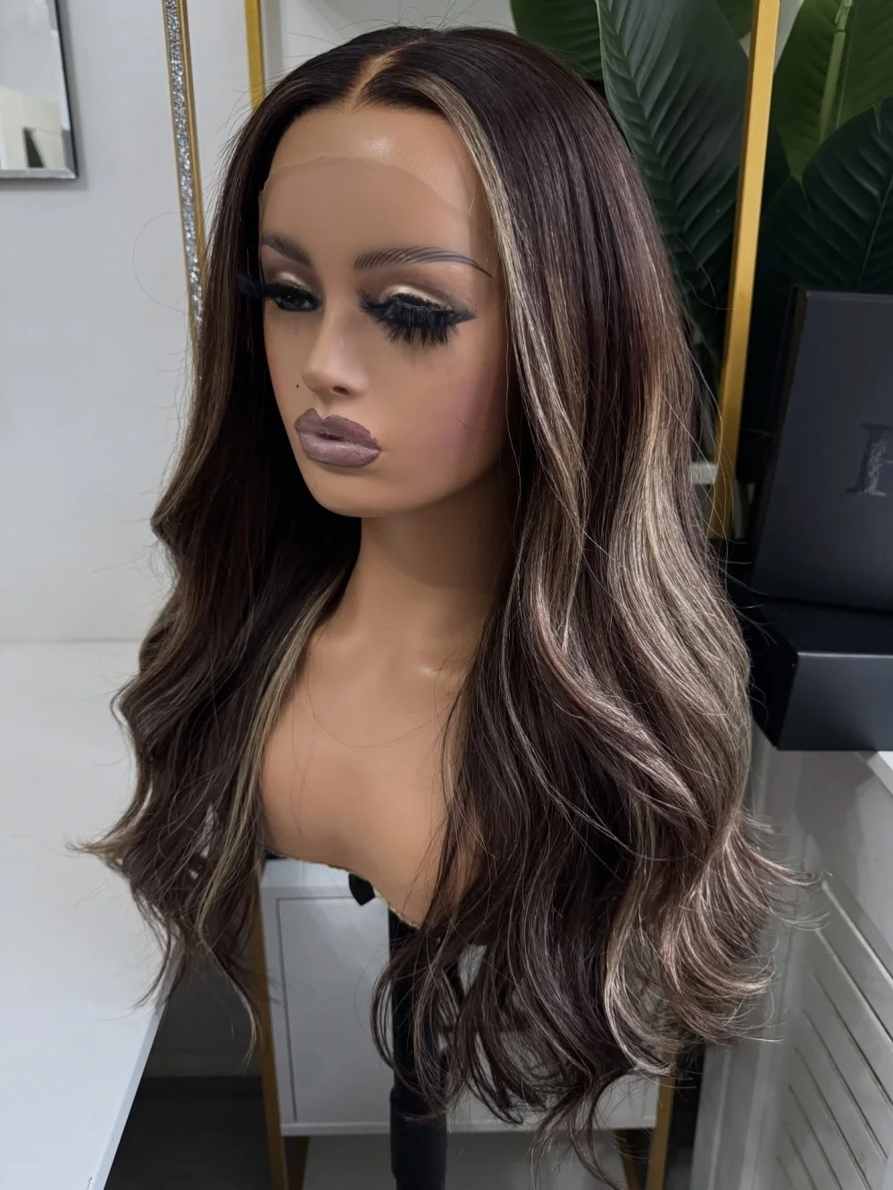 26Inch Highlighted Blonde HD Lace Wig 13x4 High Heat Synthetic Long Loose Wave Realistic Brunette Fiber Wig for Women Daily Use