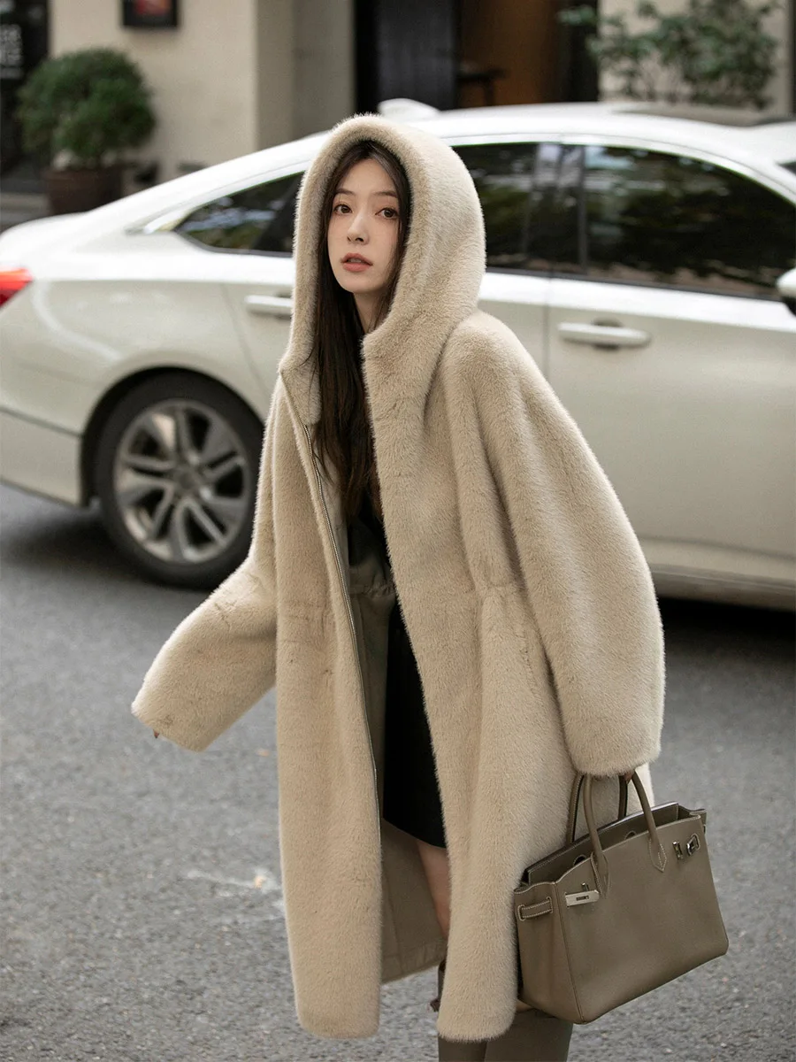 2025 ملابس نسائية عالية الجودة معطف فرو صناعي بغطاء للرأس شتاء جديد 1125