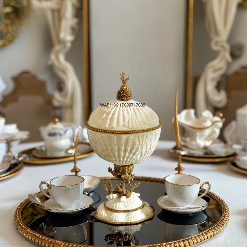 Creative Home Accessories European Ceramic Encrusted Copper Shell Candy Jar for Living Room Tea Table Hotel Cafe Ornaments