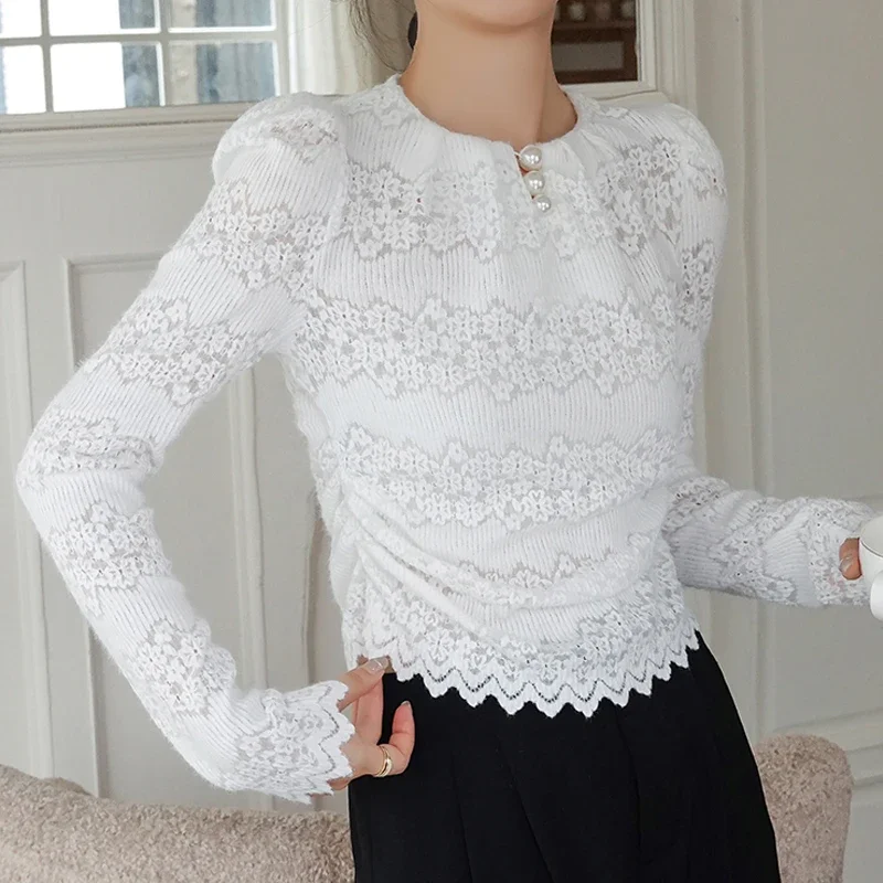 Mode Perlen häkeln Spitze Bluse Frauen Vintage Puff Ärmel Frauen Tops Herbst schlanke lässige koreanische hohle weiße Hemd Frau