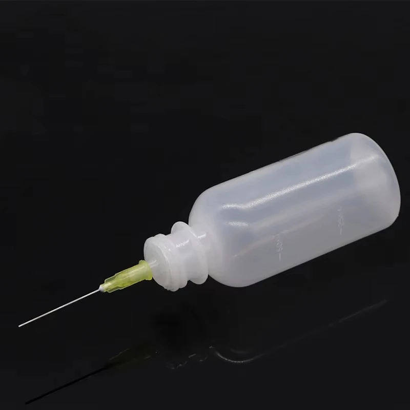 Butelka z dyszą igłową 50ml WTS-001, precyzyjna kontrola kroplowania, ergonomiczna konstrukcja do wyciskania, do naprawy PCB telefonów, lutowania, majsterkowania. — zdjęcie 4