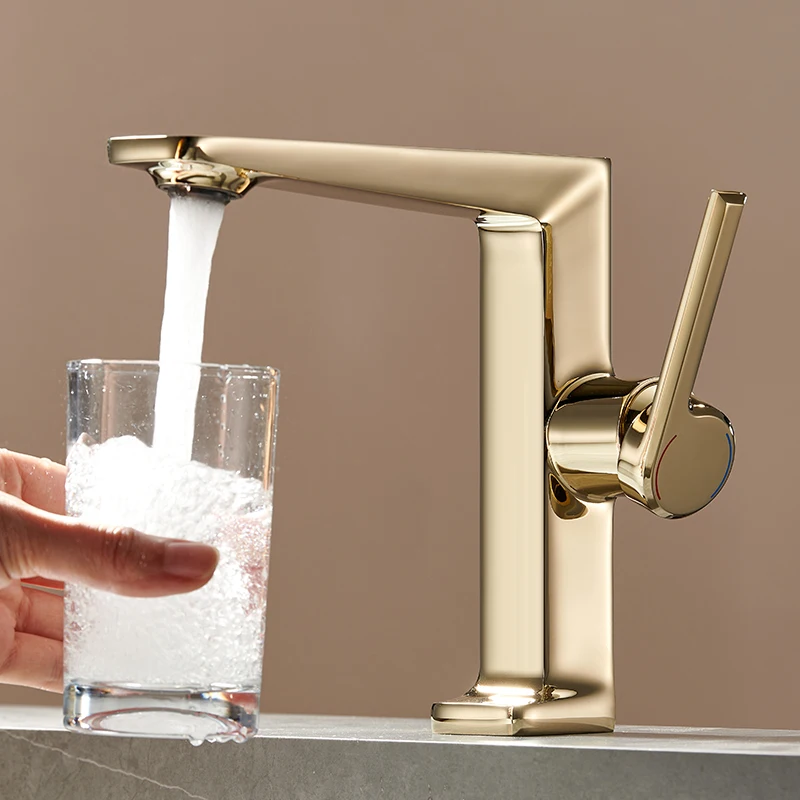 

Qlonn Gold Modern Soft Foaming Bathroom Basin Faucet Single Handle Hot Cold Tap Elegant Square Design Water Bathroom Accessories