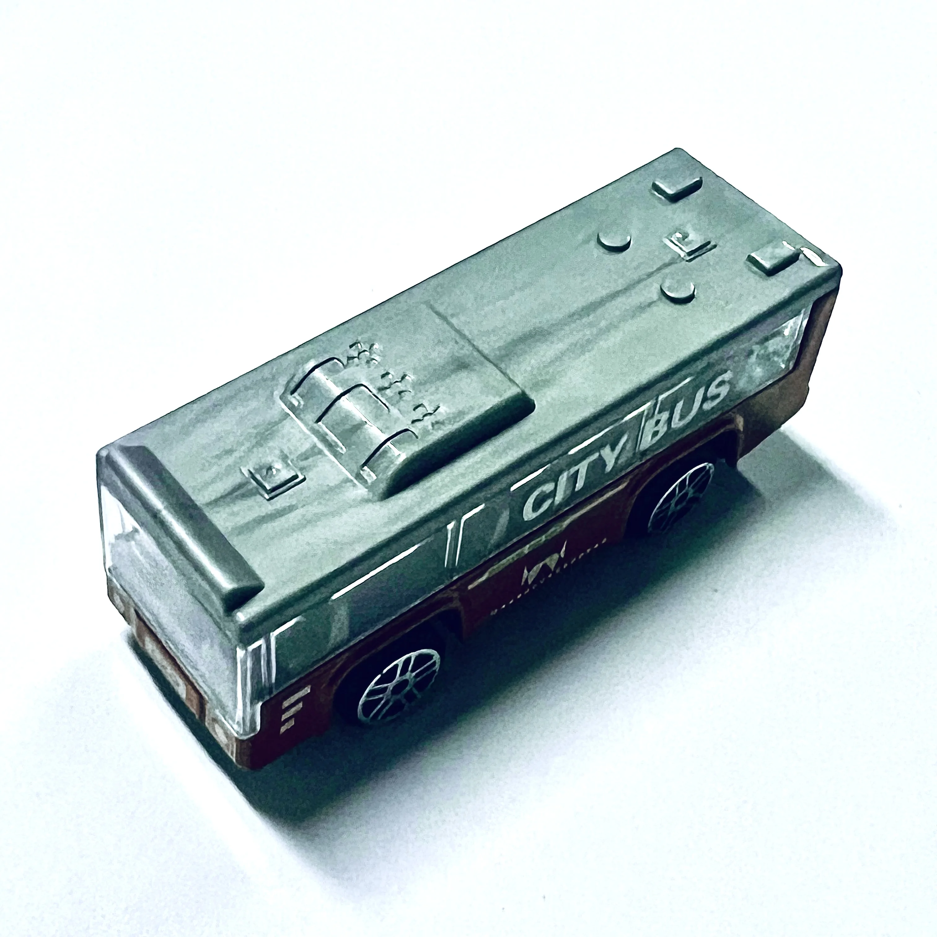 Mini modelo de helicóptero de aleación, adorno de metal para niños, helicóptero armado para niños y bebés.