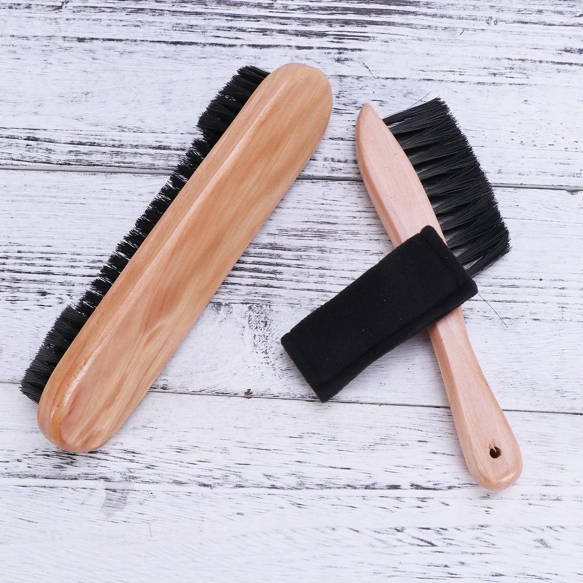 Zestaw szczotek do bilarda, czyścik do stołu bilardowego, drewniana rączka, podwójna długość, miękkie włosie, szczotka do obrzeży stołu bilardowego, do usuwania kurzu i brudu.