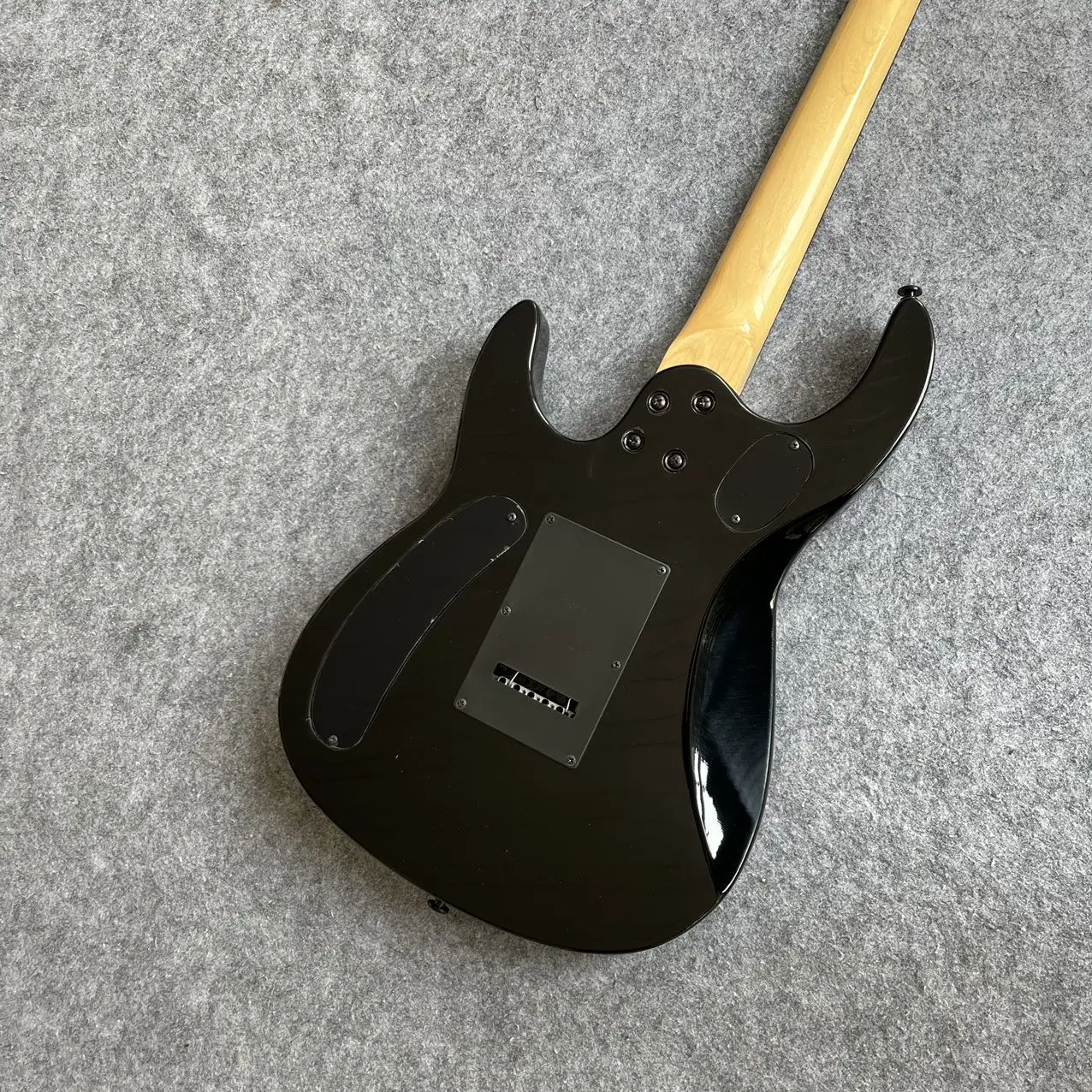 Electric guitar manufacturer direct sales wholesale price, free and fast delivery (buyers can receive it within 25-35 days)  AH