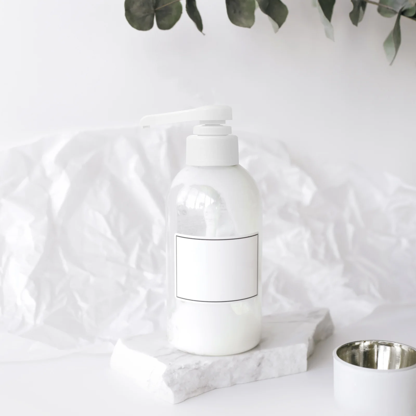 

2Pcs Syrup Bottle Pump Head Universal Quantitative Pump Dispenser Replacement for Shampoo Fructose Drinks Syrup Dispensing Head