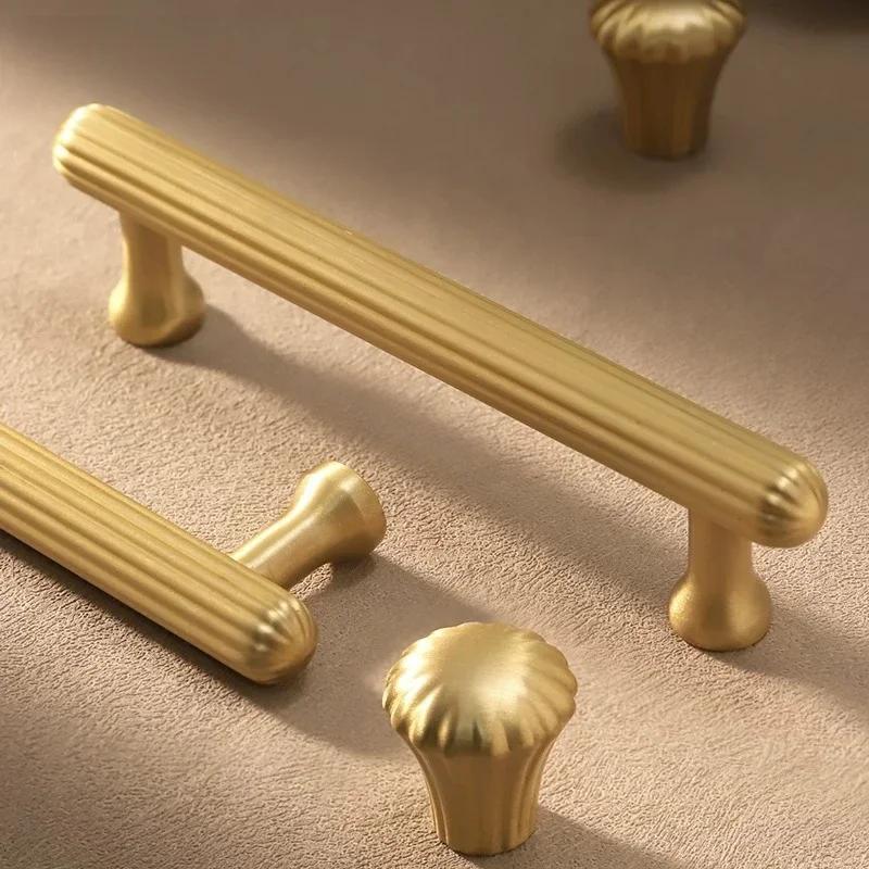 

Single Hole Pull Light Luxury European Simple Double Hole Copper Handle Brass French Wardrobe Door Bright Gold Shoe Cabinet Knob
