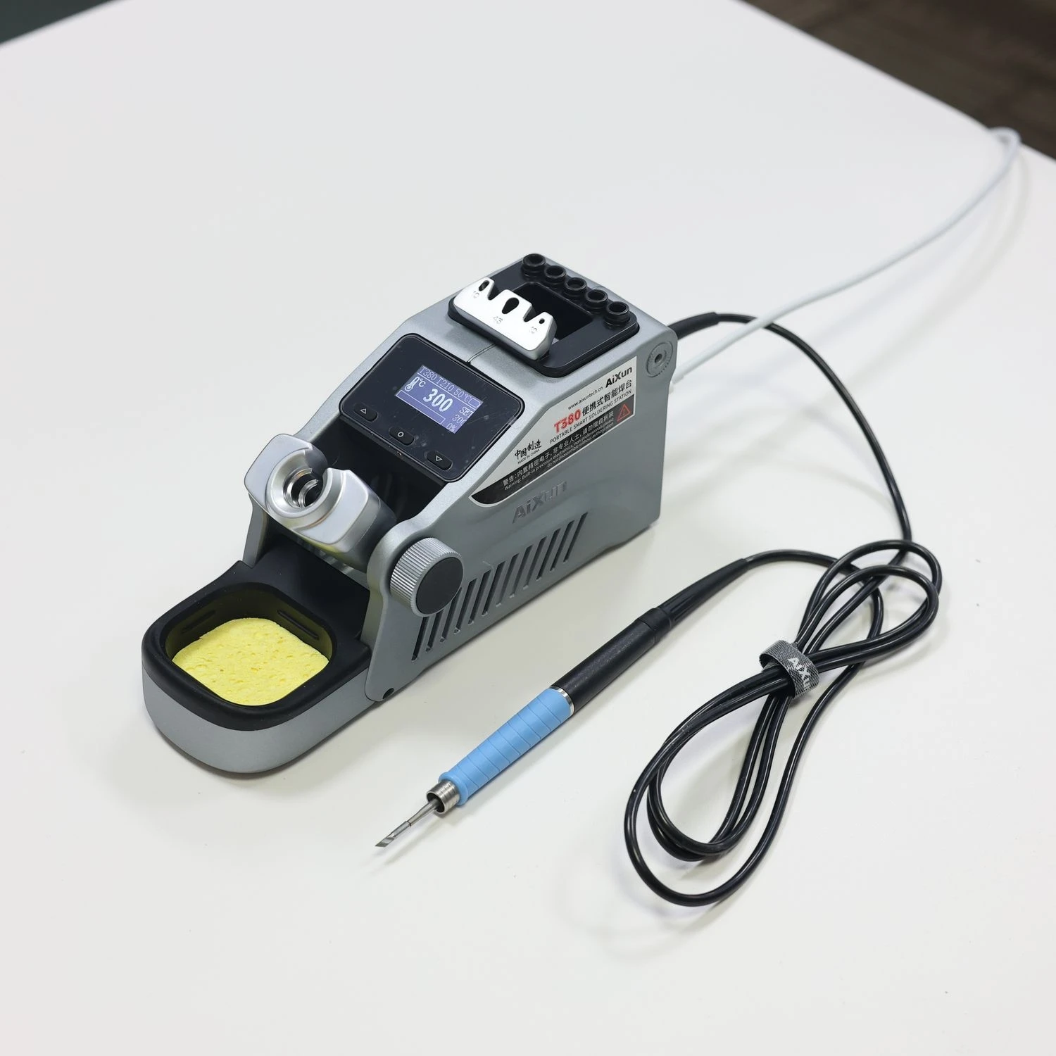 

AIxun T380 Portable Smart Soldering Station Support T210/T115 Solder Iron Handle 80W 1S Heating Rapid Welding Rework Station